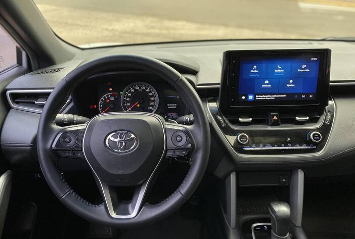 TOYOTACOROLLACROSS-SUVSUSADAS-CARMAKPOSADASMISIONES15