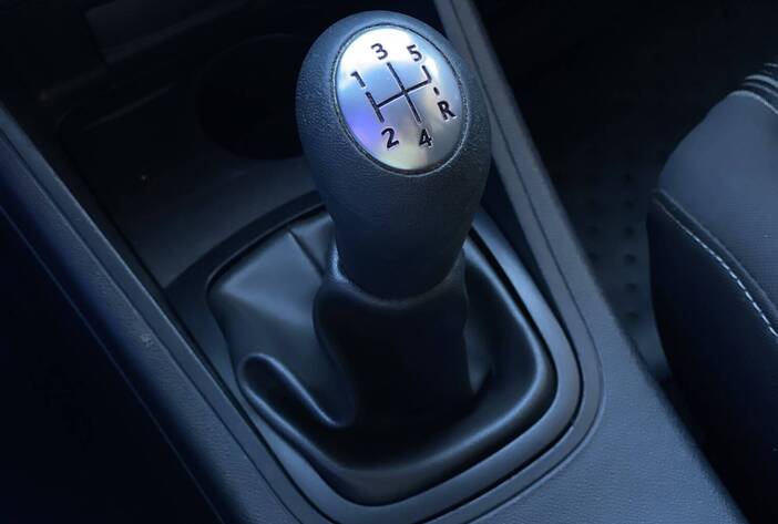 renaultfluence-autosusados-carmakposadasmisiones24