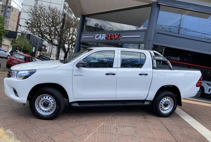 toyotahilux-Camionetasusadas-posadasmisiones2