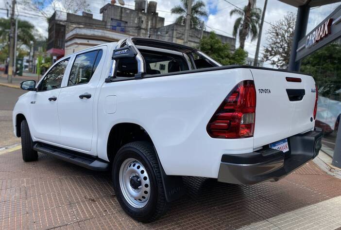 toyotahilux-Camionetasusadas-posadasmisiones3