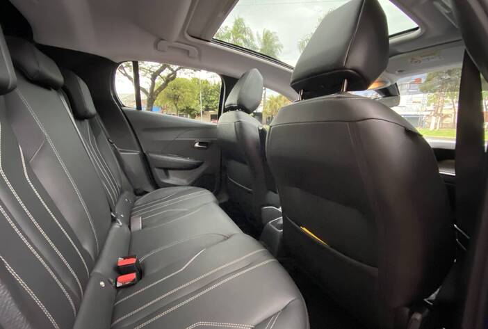 peugeot208-autosusados-carmakposadasmisiones12